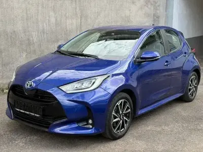 Brugt Toyota Yaris Hybrid 116 HK (85 kW) 2022 Blå Sedan