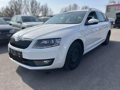 Gebraucht Skoda Octavia Elegance 180 PS (132 kW) 2014 Weiß Kleinwagen
