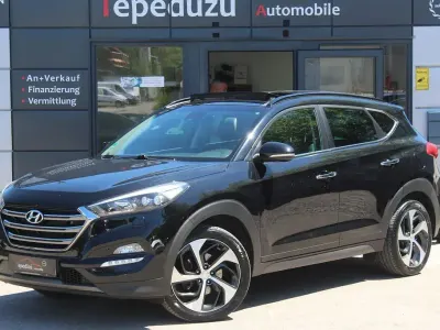 Gebraucht Hyundai Tucson Intro Edition 136 PS (100 kW) 2015 Schwarz SUV