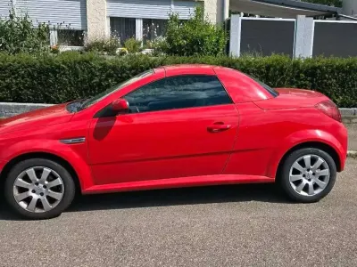 Gebraucht Opel Tigra Edition 90 PS (66 kW) 2006 Rot Cabrio