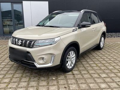 Second-hand Suzuki Vitara 102 CP (75 kW) 2023 Bej SUV