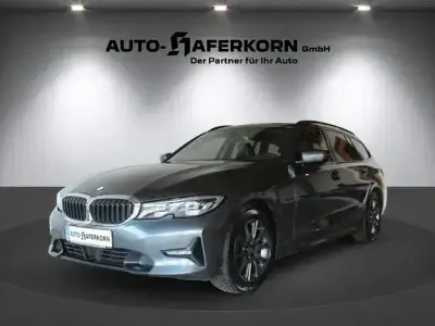 Gebraucht BMW 320 Sport Line 190 PS (139 kW) 2020 Grau Kombi