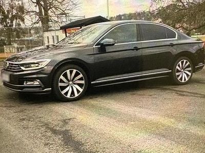 Gebraucht VW Passat 150 PS (110 kW) 2019 Grau Kleinwagen