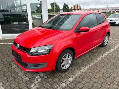 Gebraucht VW Polo Trendline 60 PS (44 kW) 2011 Rot Kleinwagen