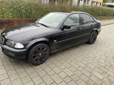 gebraucht BMW 320 