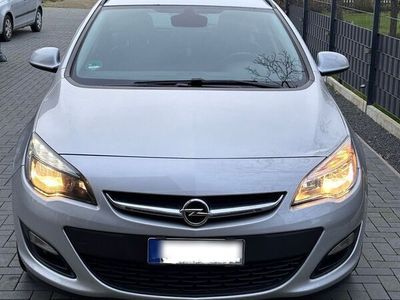 gebraucht Opel Astra Sportstourer 1.7cdti