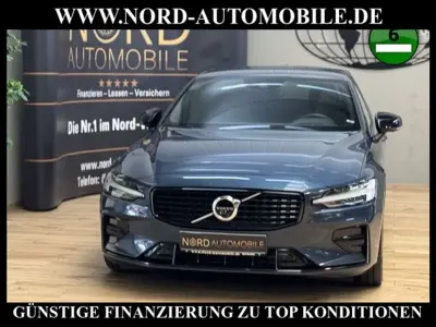 Gebraucht Volvo S60 R-Design 197 PS (144 kW) 2022 Denim blue metallic (metallic) Limousine