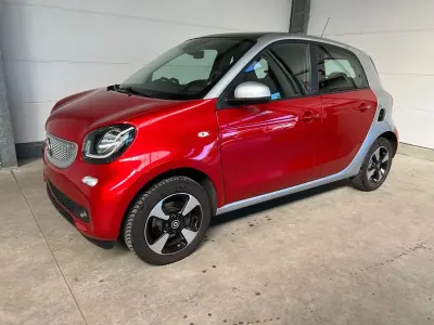 Usata Smart ForFour Passion 90 CV (66 kW) 2019 Rosso Utilitaria