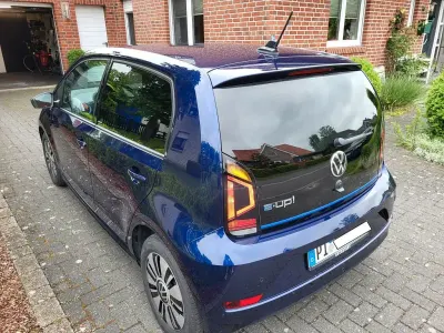 Gebraucht VW e-up! United 61 kW (83 PS) 2021 Blau Kleinwagen