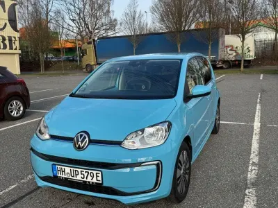 Używany VW e-up! Style 61 kW (83 KM) 2021 Niebieski Hatchback