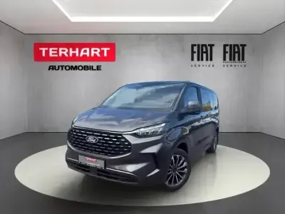 Gebraucht Ford Tourneo Custom Titanium 170 PS (125 kW) 2025 Grau Van