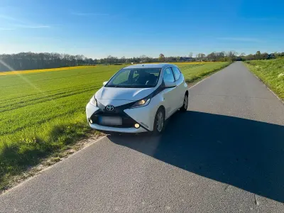 Usata Toyota Aygo 80 CV (58 kW) 2018 Bianco Utilitaria