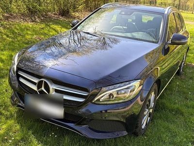 Second-hand Mercedes C200 Avantgarde 136 CP (100 kW) 2017 Albastru Break