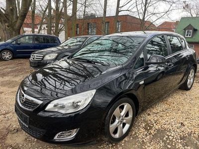 Gebraucht Opel Astra Edition 116 PS (85 kW) 2010 Schwarz Limousine