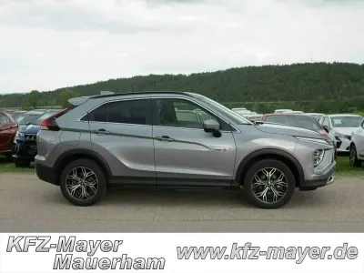 Gebraucht Mitsubishi Eclipse Cross Plus 188 PS (138 kW) 2022 Platinum grau SUV