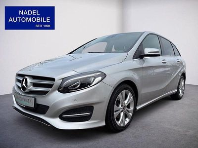 Gebraucht Mercedes B180 Edition 122 PS (89 kW) 2018 Silber Van / Kleinbus