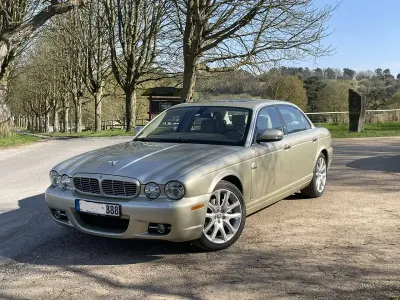 Gebraucht Jaguar XJ8 Executive 298 PS (219 kW) 2008 Gold Limousine