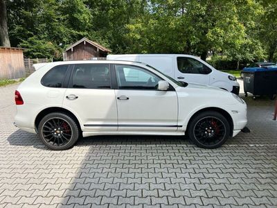 Porsche Cayenne GTS