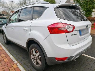 Gebraucht Ford Kuga 140 PS (102 kW) 2010 Weiß SUV
