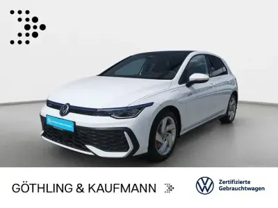 Gebraucht VW Golf VIII GTE 272 PS (200 kW) 2025 Pure white Limousine