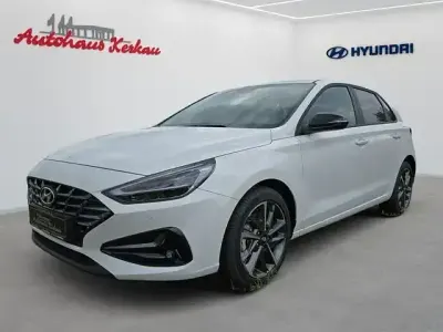 Gebraucht Hyundai i30 GO! 120 PS (88 kW) 2024 Serenity white Limousine