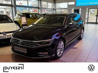 Deep black perleffekt Gebraucht 2024 VW Passat Elegance Kombi | 38.888 € (Guter Preis)