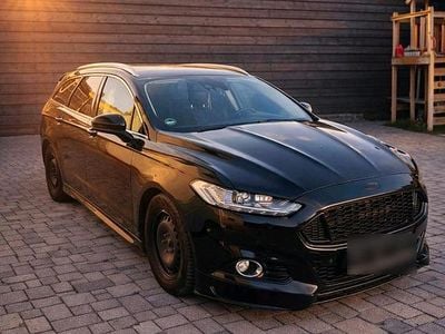 Gebraucht Ford Mondeo ST-Line 180 PS (132 kW) 2015 Schwarz Kombi