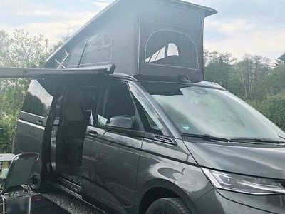 Gebraucht VW California Beach 150 PS (110 kW) 2025 Grau Van