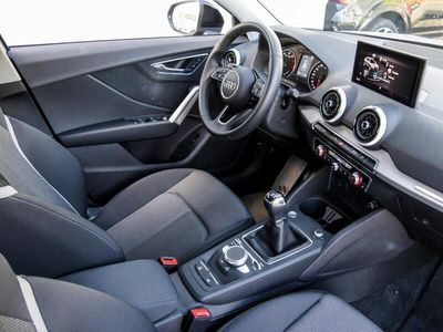 gebraucht Audi Q2 advanced 30 TFSI Optikpaket schwarz Sportsitze