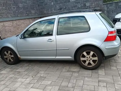 Gebraucht VW Golf IV 100 PS (73 kW) 2003 Silber Kleinwagen