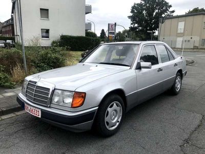 gebraucht Mercedes E230 2.Hand *Sehr gepflegt*