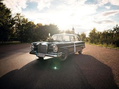 Gebraucht Mercedes W111 1964 Schwarz Limousine