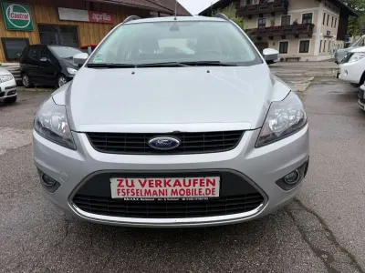 Gebraucht Ford Focus Titanium 125 PS (91 kW) 2008 Polarsilber metallic Kombi