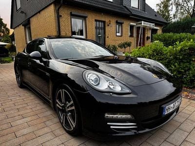 Porsche Panamera 4