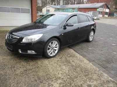 Gebraucht Opel Insignia 160 PS (117 kW) 2011 Schwarz Kombi