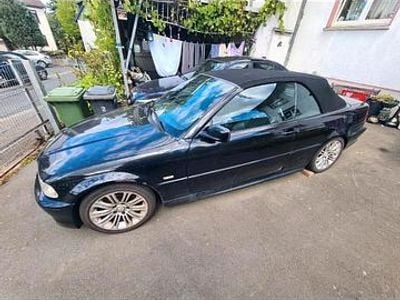 Schwarz Gebraucht 2001 BMW 320 Cabriolet Cabrio | 4.500 € (Teuer)