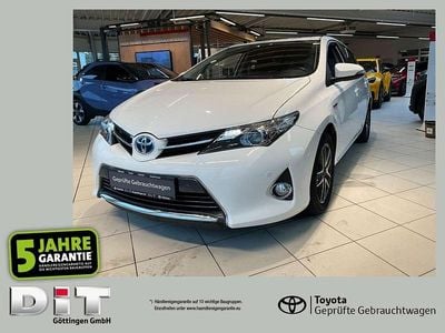 Gebraucht Toyota Auris Hybrid Life+ 136 PS (100 kW) 2014 Schneeweiß Limousine