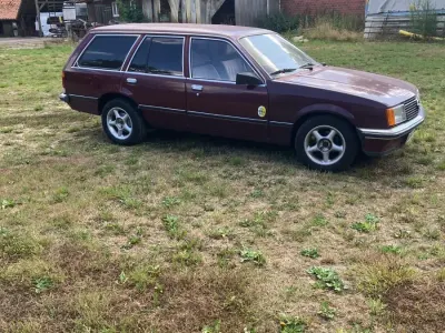 Gebraucht Opel Rekord 75 PS (55 kW) 1982 Kombi