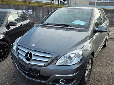 Mercedes B200