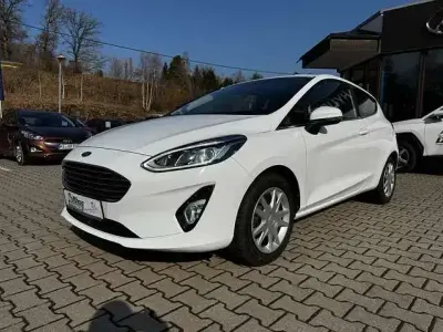 Używany Ford Fiesta Titanium 101 KM (74 kW) 2017 Biały Hatchback