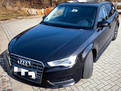 Gebraucht Audi A3 Attraction 110 PS (80 kW) 2015 Braun Limousine