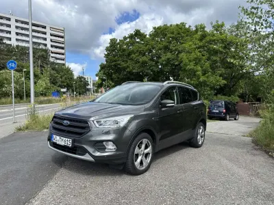 Gebraucht Ford Kuga Titanium 150 PS (110 kW) 2019 SUV