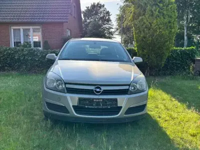 Gebraucht Opel Astra 105 PS (77 kW) 2005 Silber Limousine