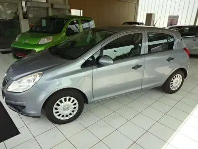 Gebraucht Opel Corsa 65 PS (47 kW) 2010 Silber Kleinwagen