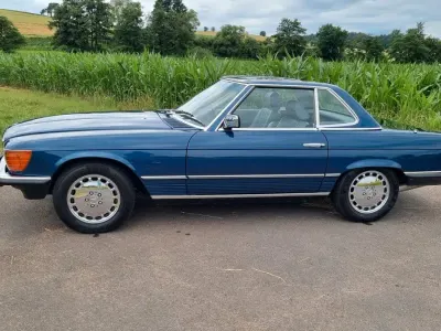Gebraucht Mercedes SL380 155 PS (114 kW) 1985 Blau Cabrio