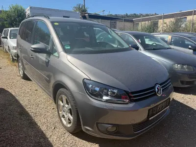 Gebraucht VW Touran Comfortline 140 PS (102 kW) 2011 Grau Van / Kleinbus