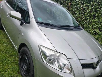 Gebraucht Toyota Auris 124 PS (91 kW) 2008 Silber Kleinwagen