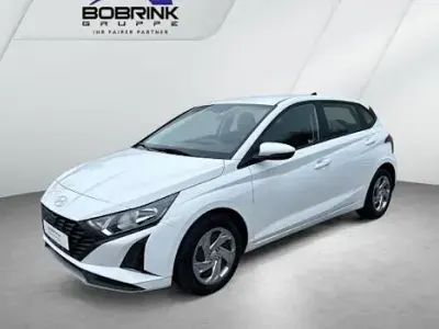 Gebraucht Hyundai i20 Select 79 PS (58 kW) 2025 Weiß Kleinwagen
