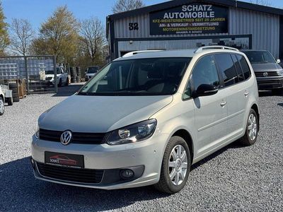 Gebraucht VW Touran Style 140 PS (102 kW) 2011 Gold Van / Kleinbus
