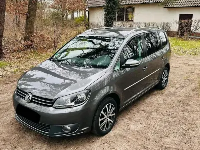 Gebraucht VW Touran Highline 105 PS (77 kW) 2013 Grau Van / Kleinbus